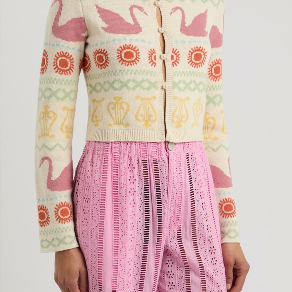Cream Swan Motif Button-Up Cardigan Sweater - Cream/Pink